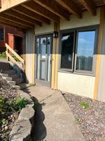 featured image of 123 E 9th St