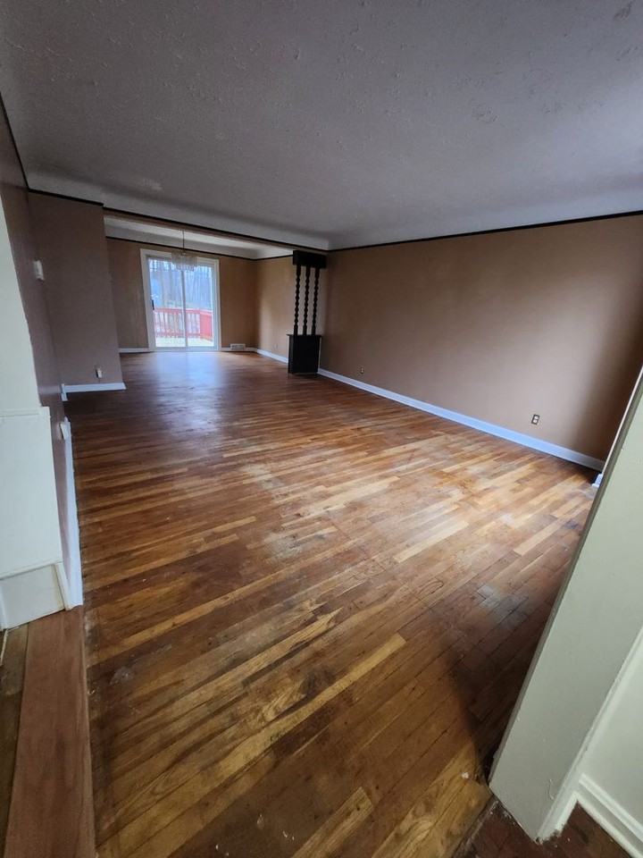 2005 Hilton Rd - Photo 4 of 25