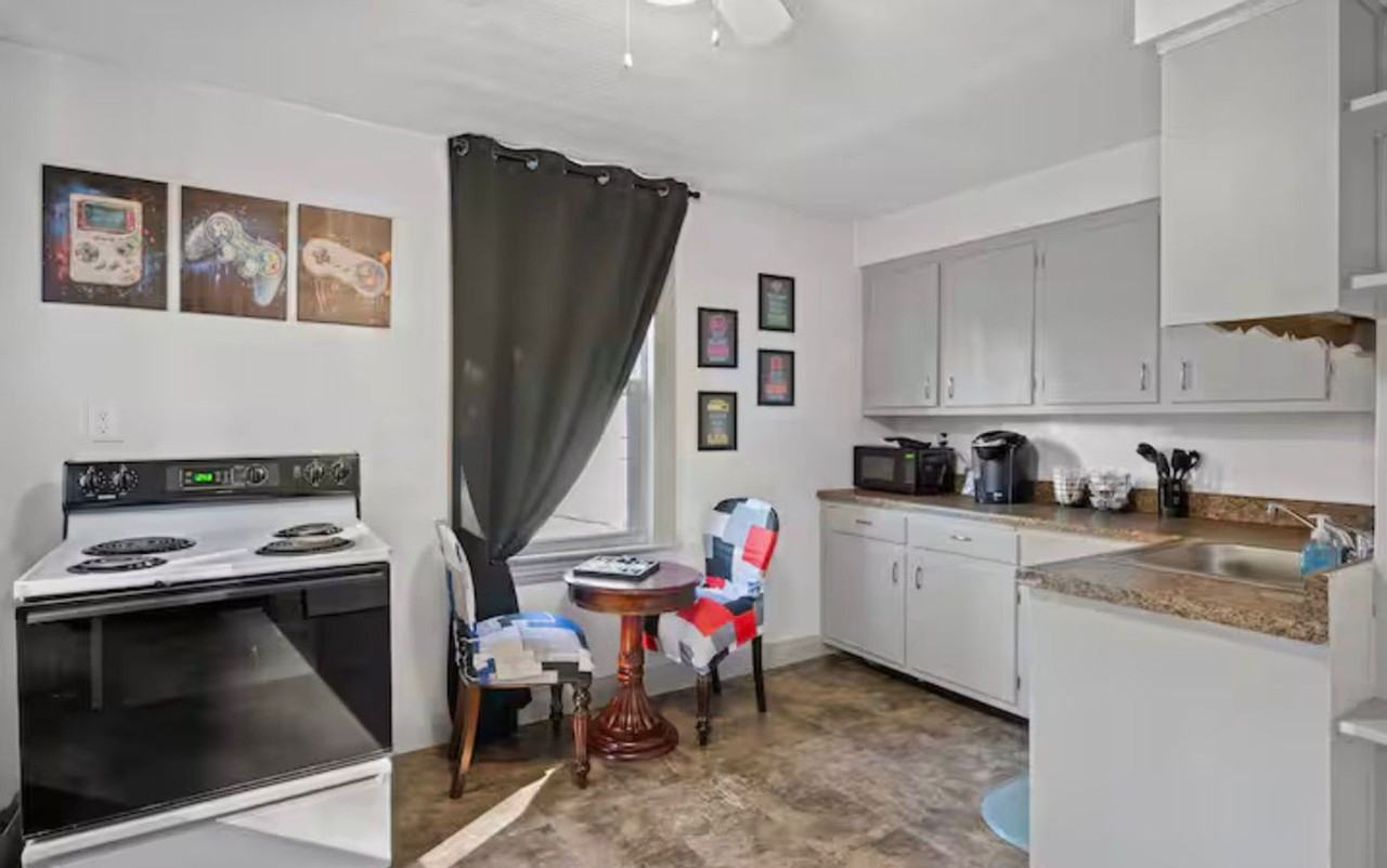 9519 Preston Ave - Photo 6 of 26