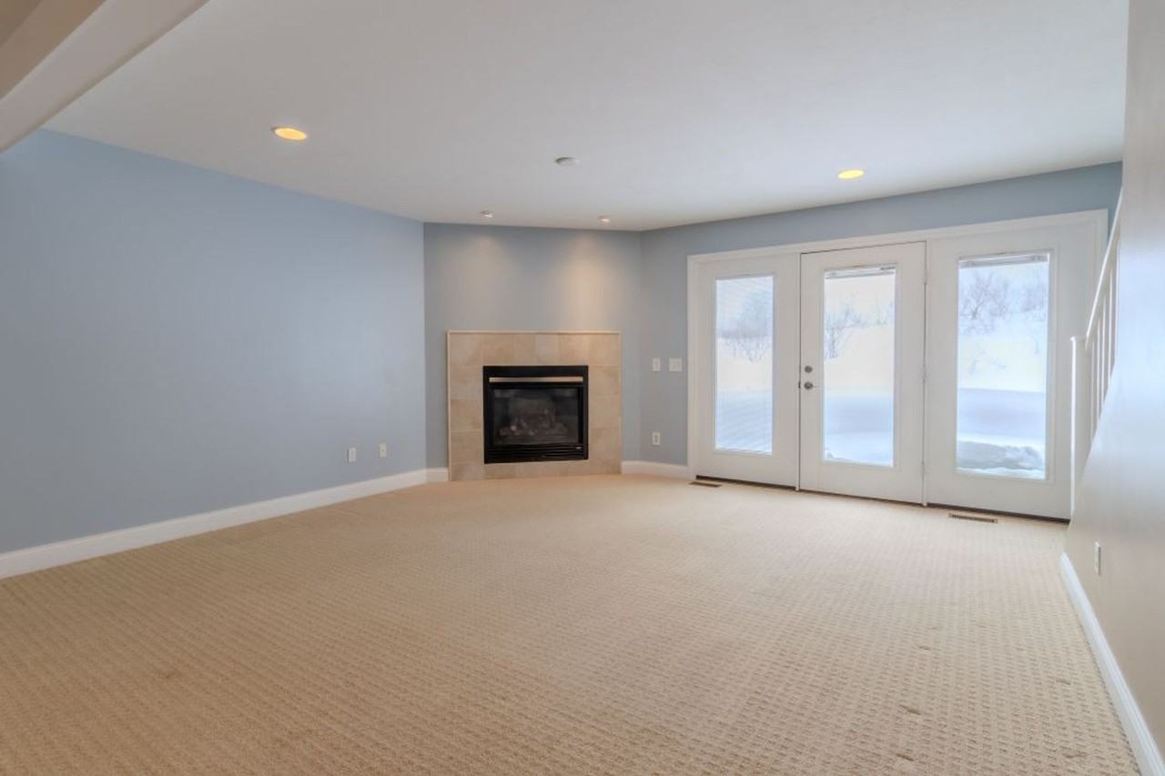 4834 Black Bear Dr - Photo 4 of 32