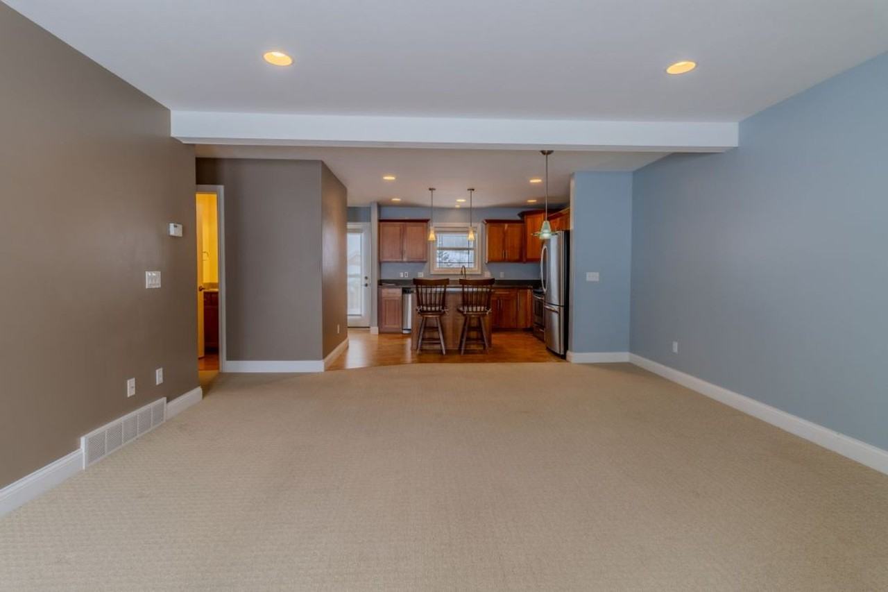 4834 Black Bear Dr - Photo 5 of 32