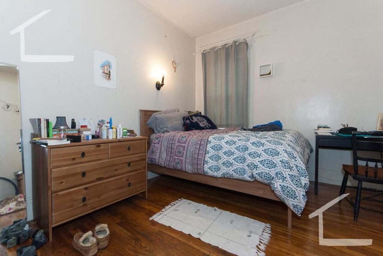 10 Ashford St - Photo 2 of 7