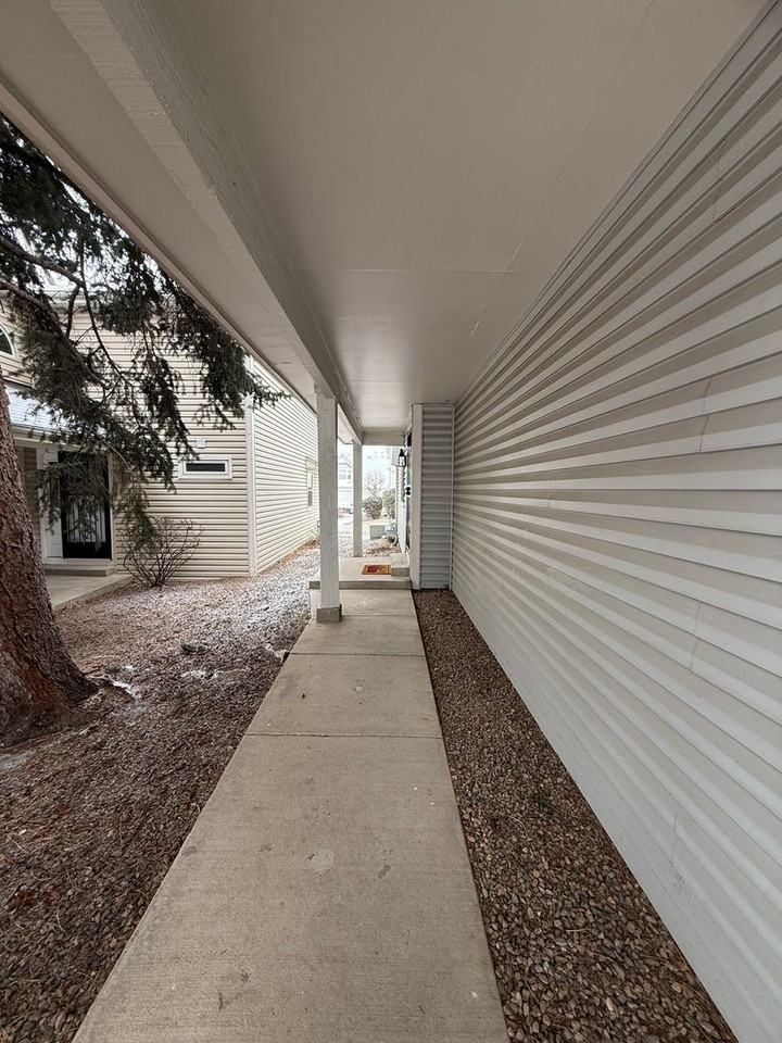 12470 E Pacific Cir #A - Photo 2 of 30