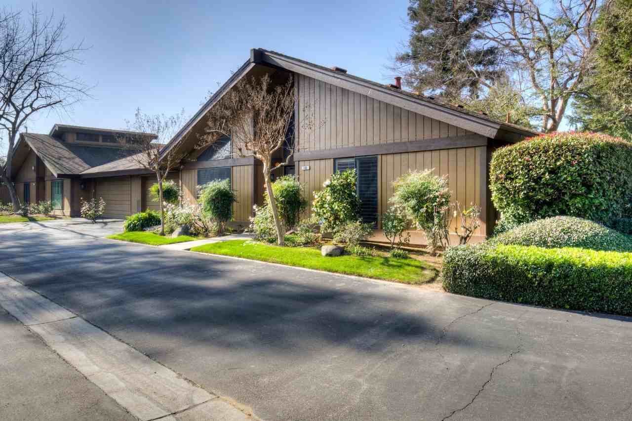 6260 N Palm Ave #105 - Photo 2 of 19