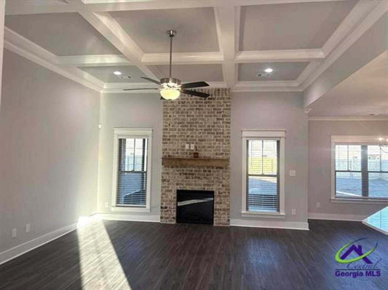 113 Black Birch Ln - Photo 2 of 36