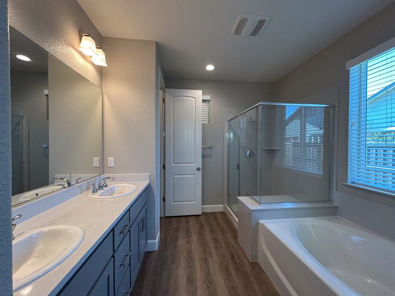 3445 Chamberlain Run - Photo 5 of 20