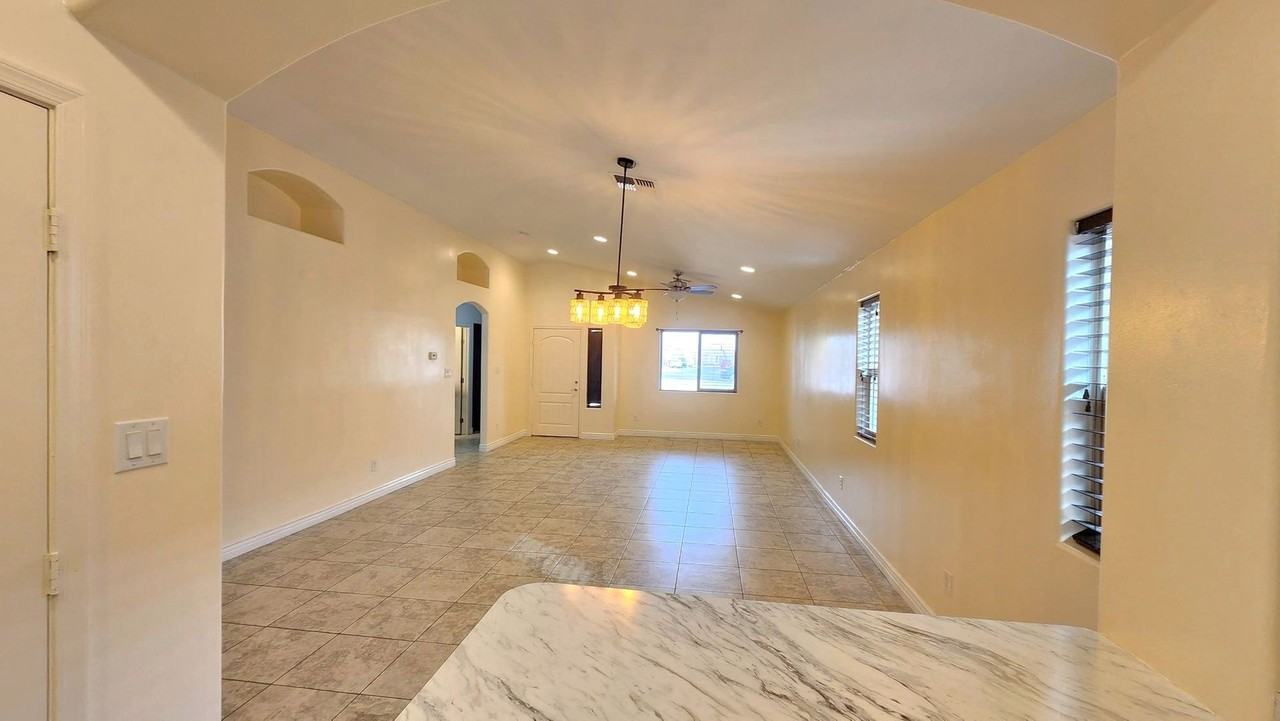 3401 S Desert Ironwood Dr - Photo 4 of 23