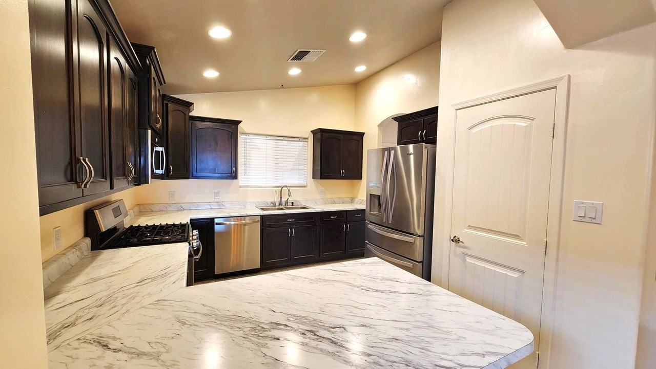 3401 S Desert Ironwood Dr - Photo 5 of 23