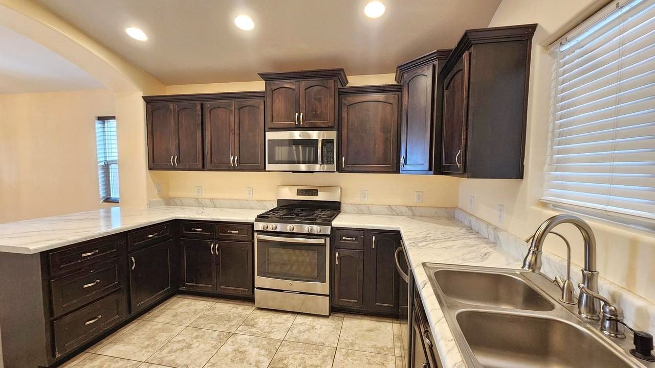 3401 S Desert Ironwood Dr - Photo 6 of 23