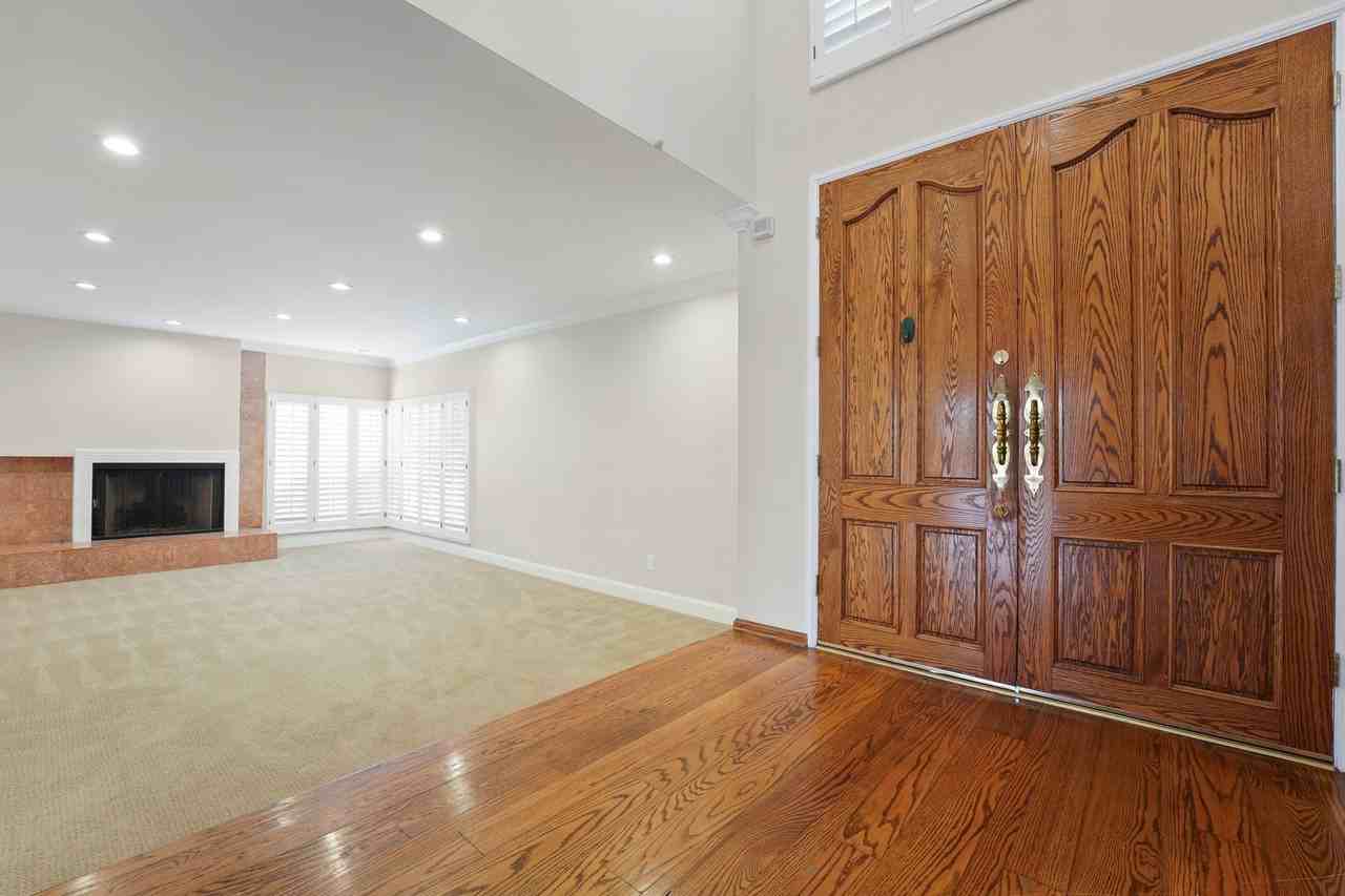 4626 Monarca Dr - Photo 3 of 25