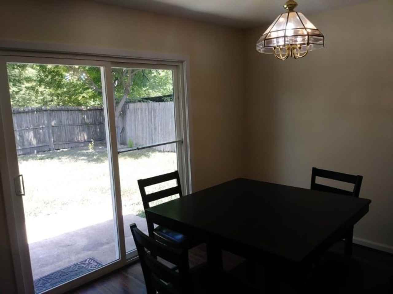 2402 Union Mill Rd - Photo 4 of 9