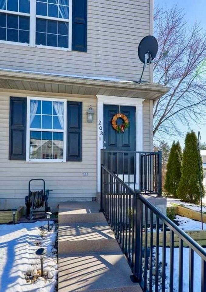 208 Wild Cherry Ln - Photo 2 of 17