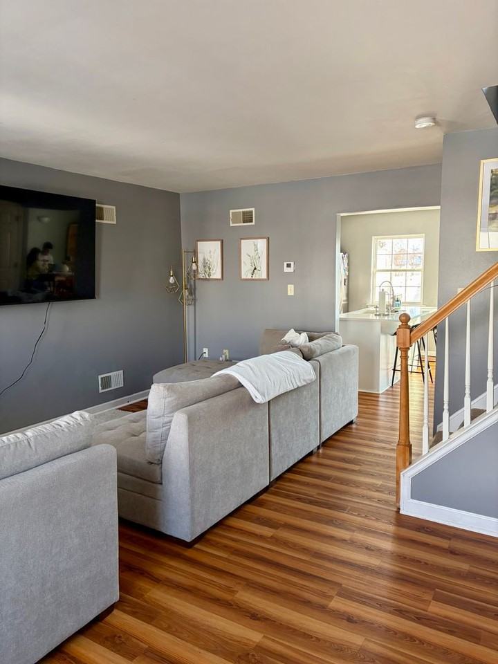 208 Wild Cherry Ln - Photo 3 of 17