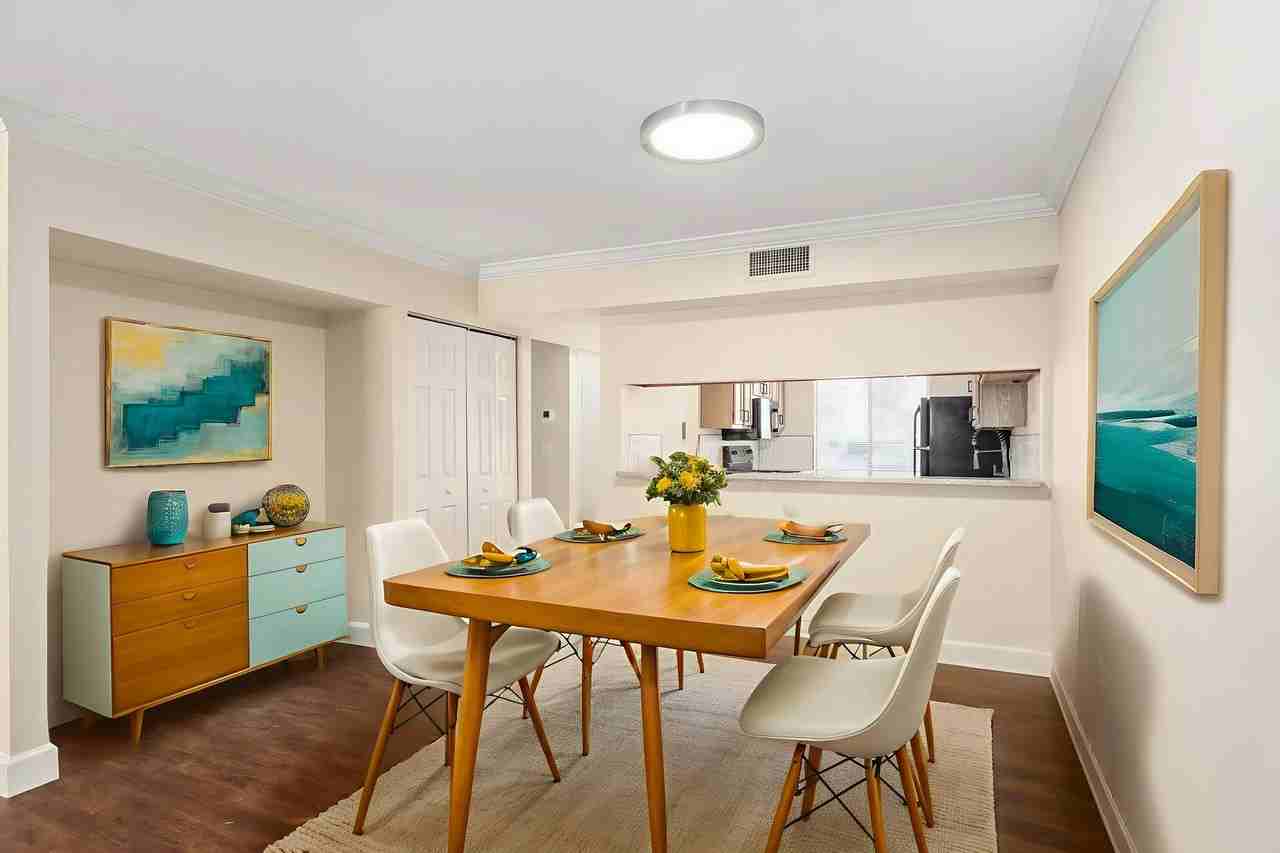 Village Square Apartments - Photo 7 of 20