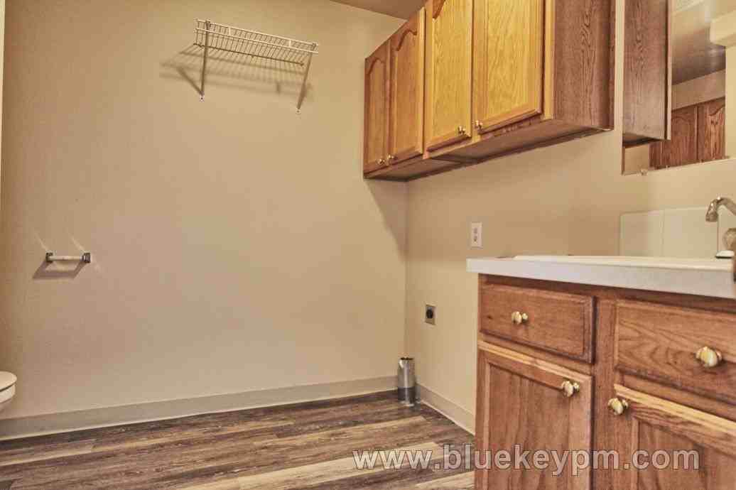 7310 Ne 14th Ct - Photo 5 of 10