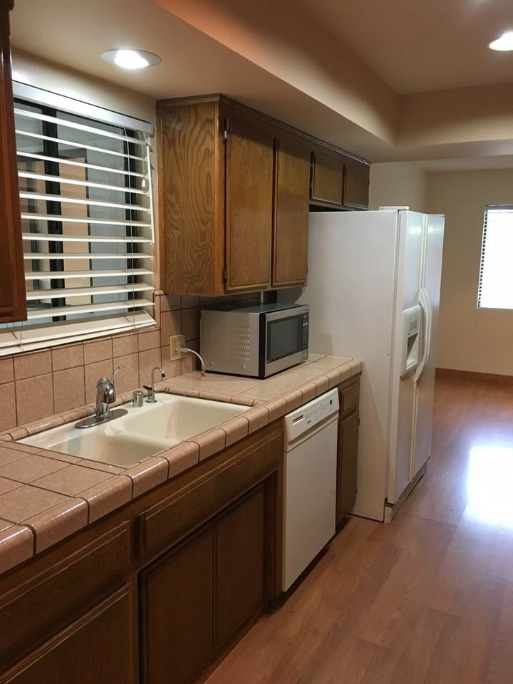 7200 Snowmass Ln - Photo 7 of 27