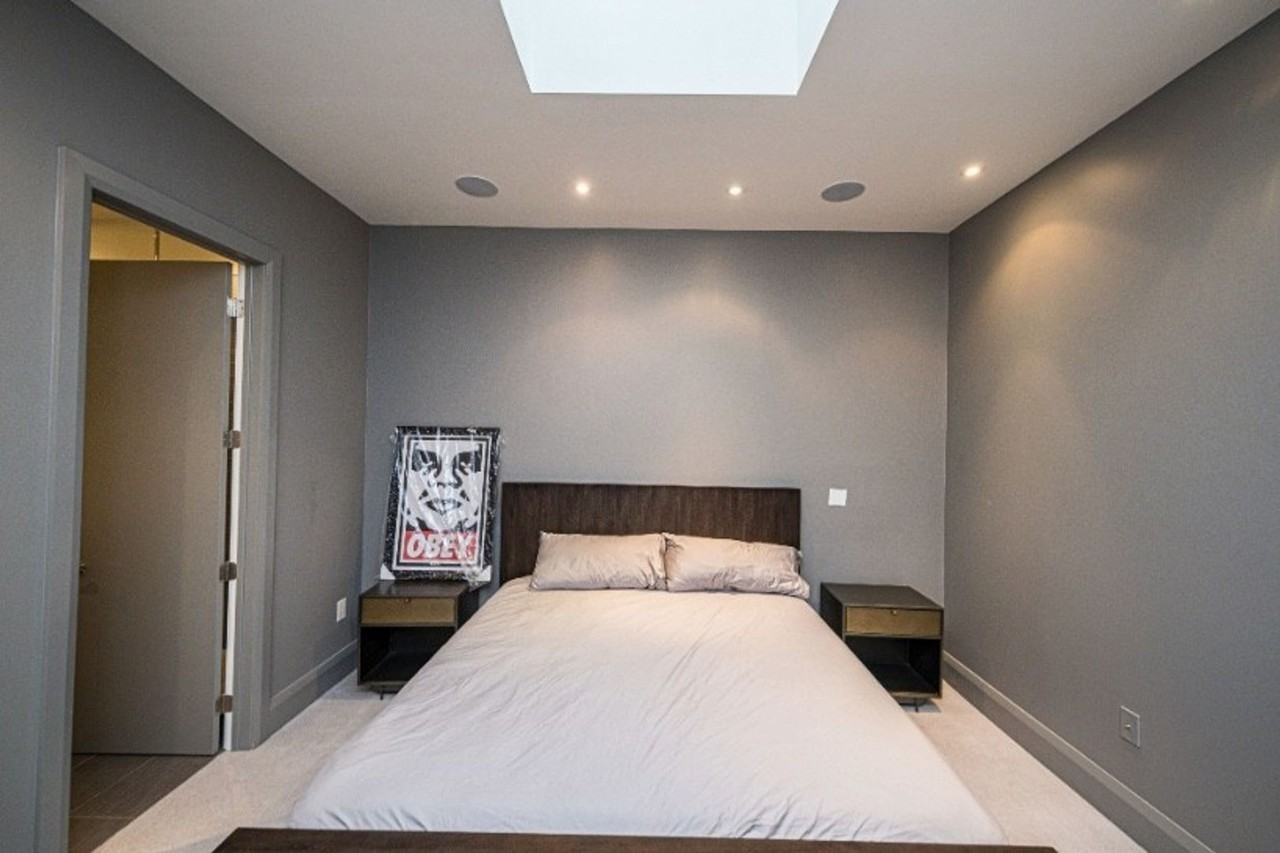 301 5th Ave - Photo 6 of 21