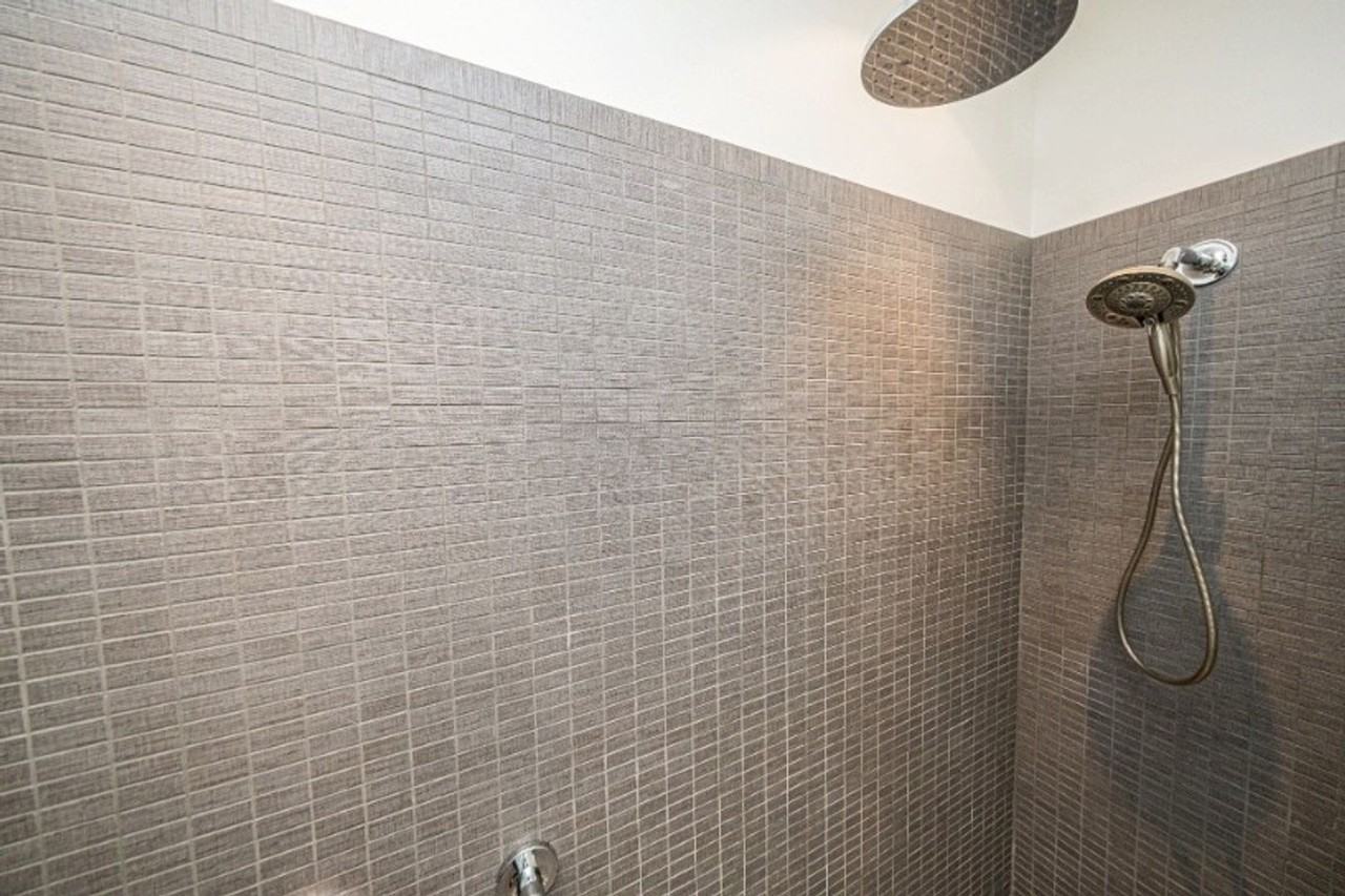 301 5th Ave - Photo 7 of 21