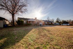 featured image of 4116 E 27th St