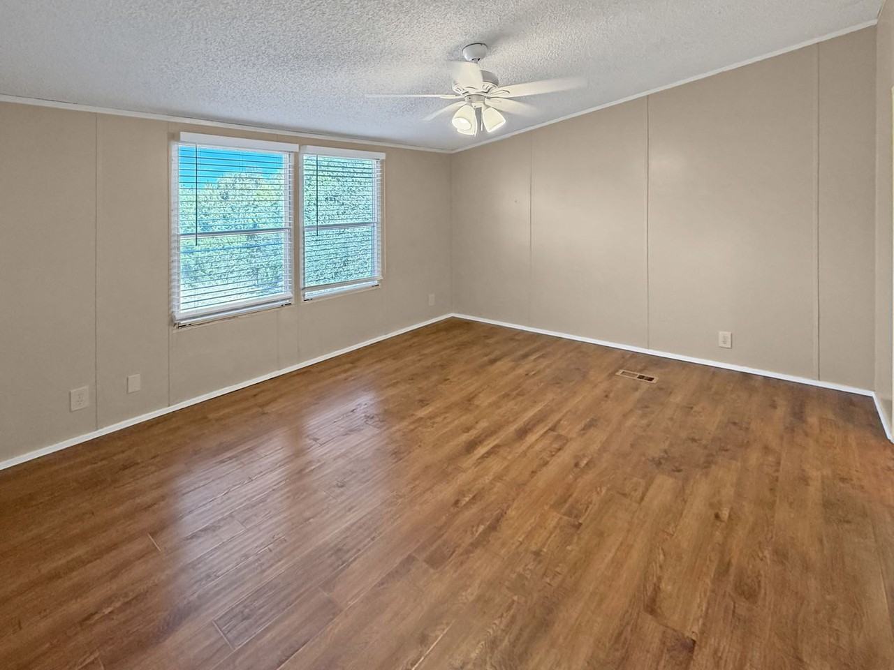 3865 3865 Ranch Rd. 165-B #B - Photo 7 of 29