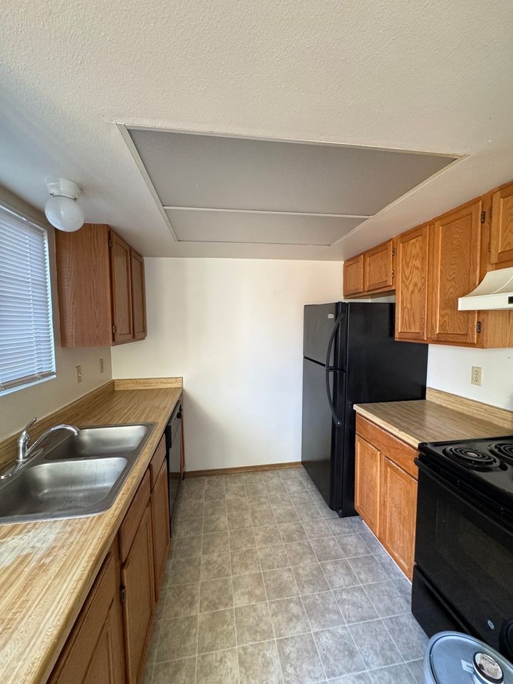 6627 Proud Eagle Ct - Photo 4 of 10