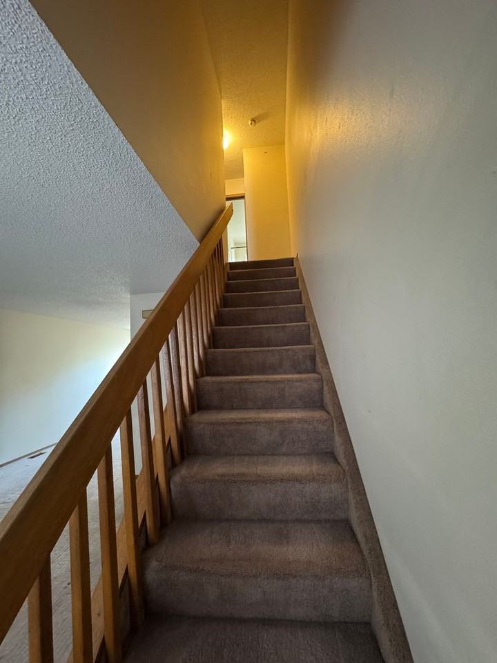 6627 Proud Eagle Ct - Photo 6 of 10