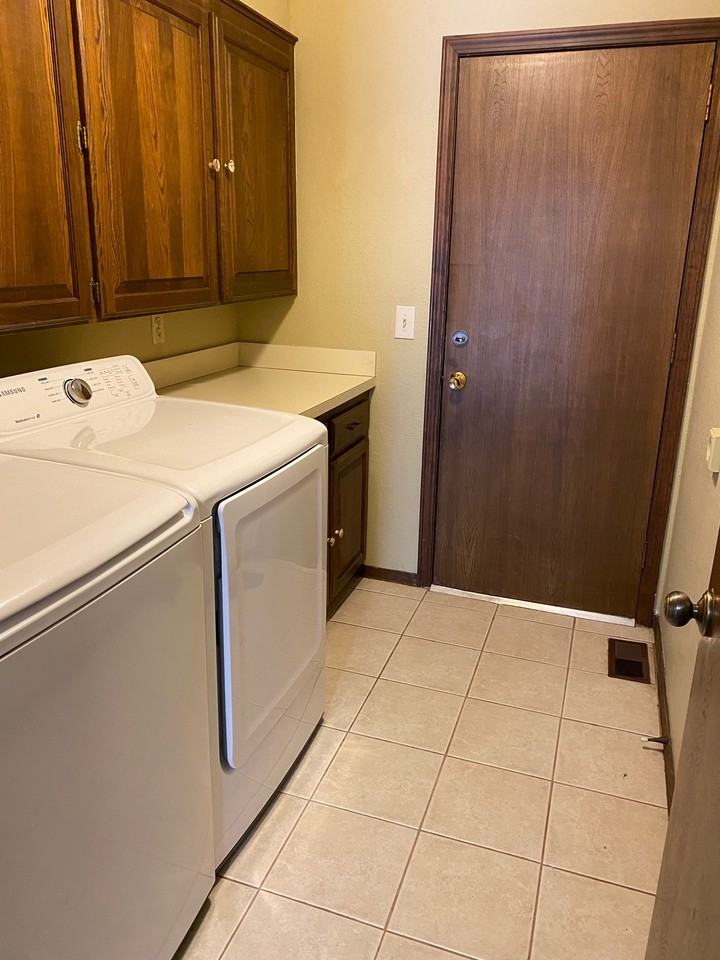 2504 Tredington Way #1 - Photo 5 of 32