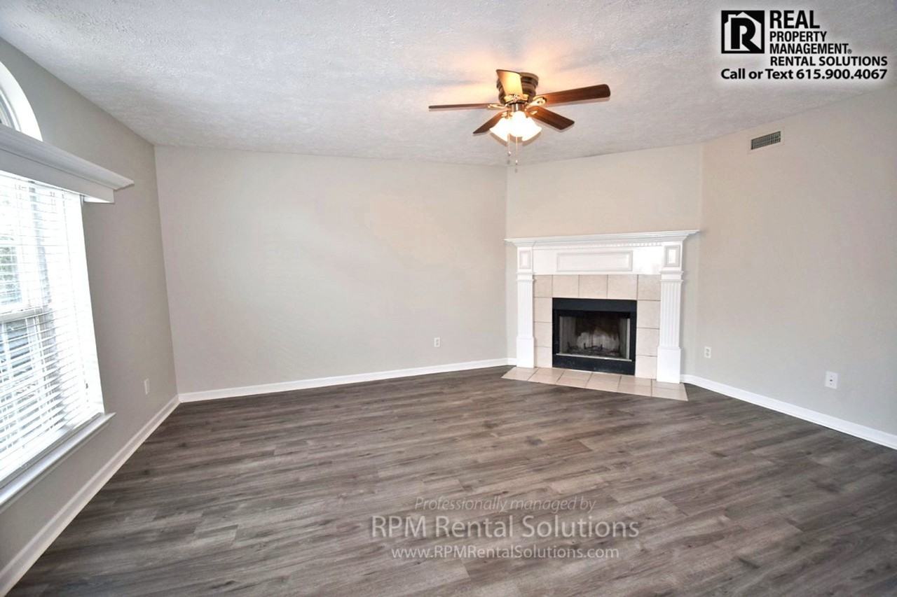 1508 Middleborough Ct - Photo 3 of 16