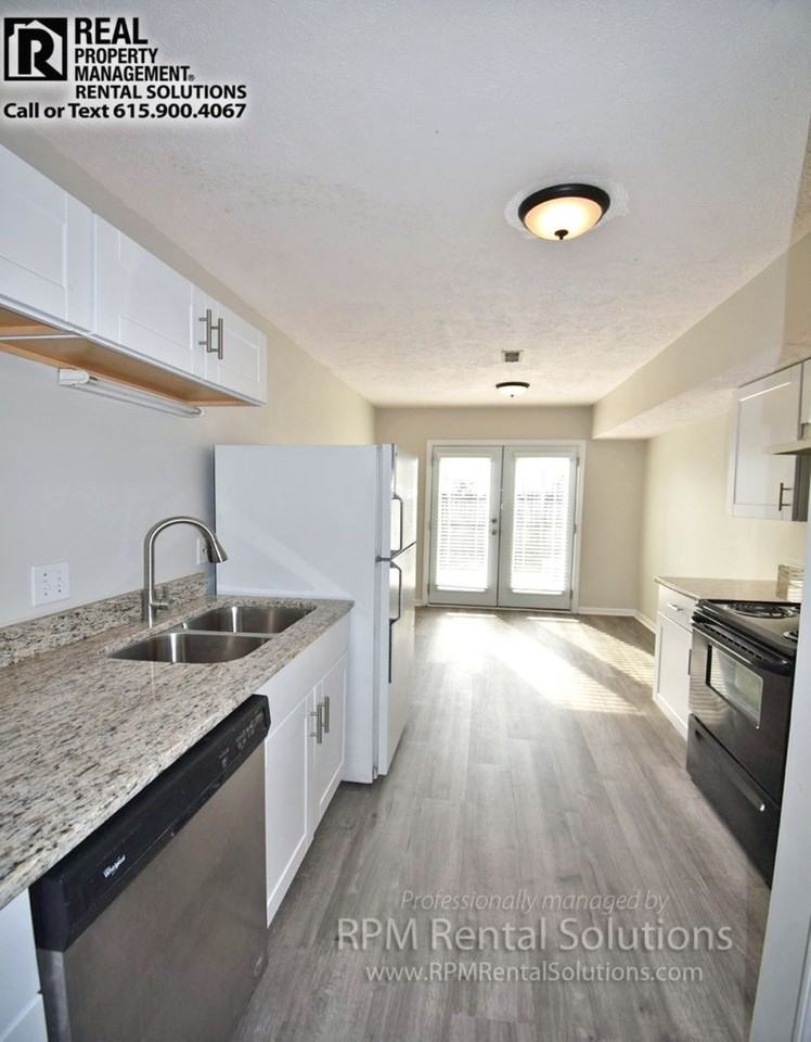 1508 Middleborough Ct - Photo 5 of 16