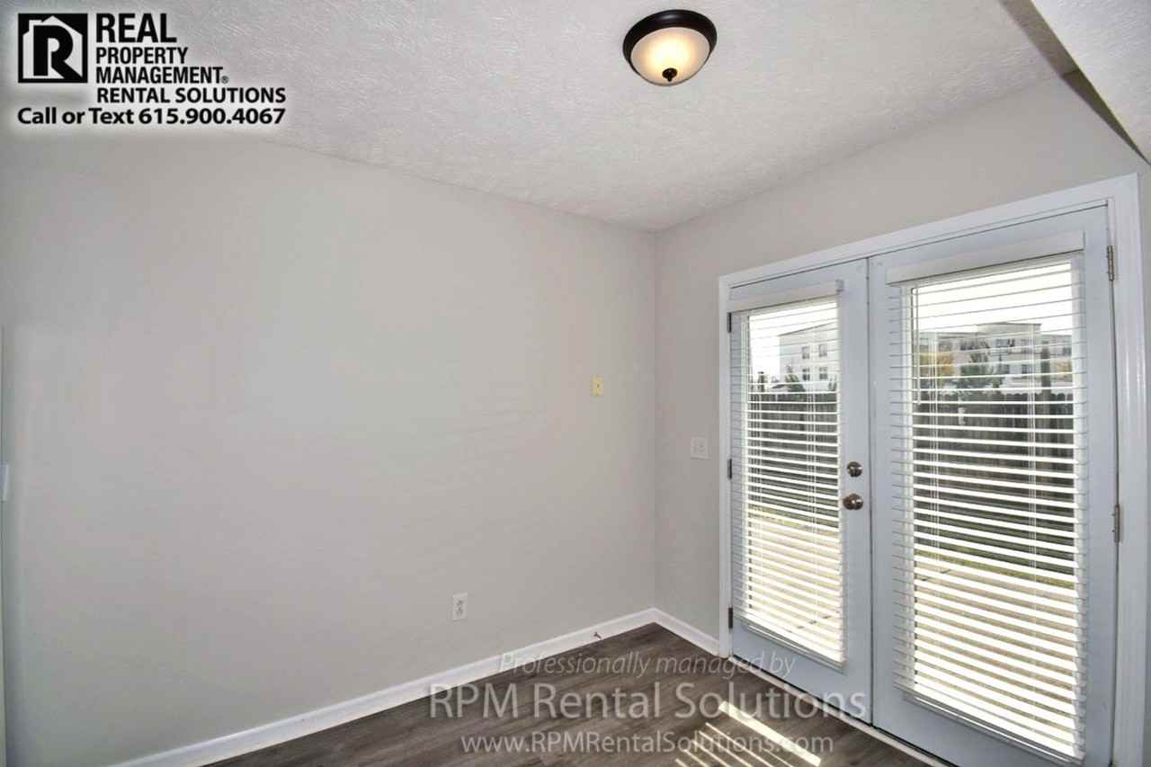 1508 Middleborough Ct - Photo 7 of 16