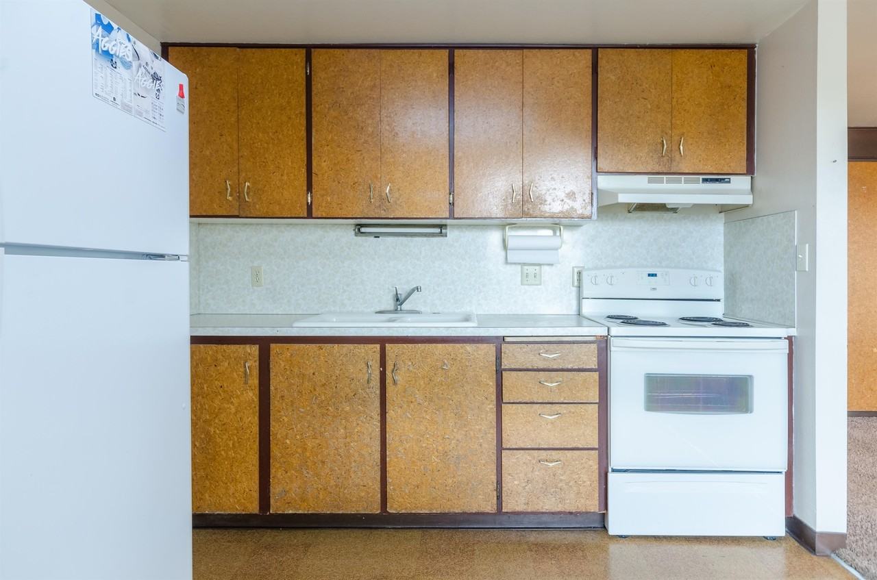 20 Hillside Cir #4 - Photo 3 of 12