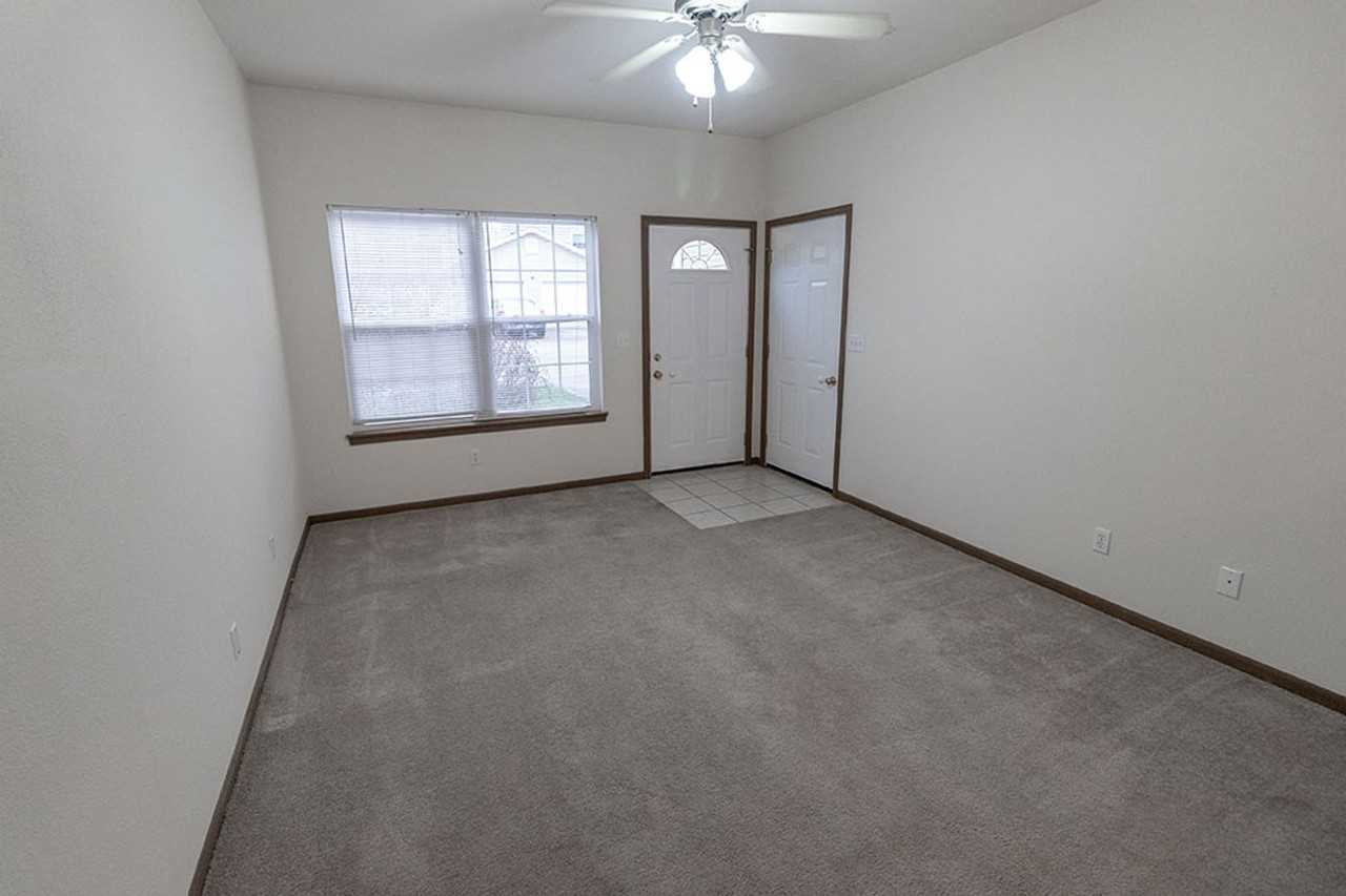 5000 Derby Ridge Dr #206 - Photo 4 of 29