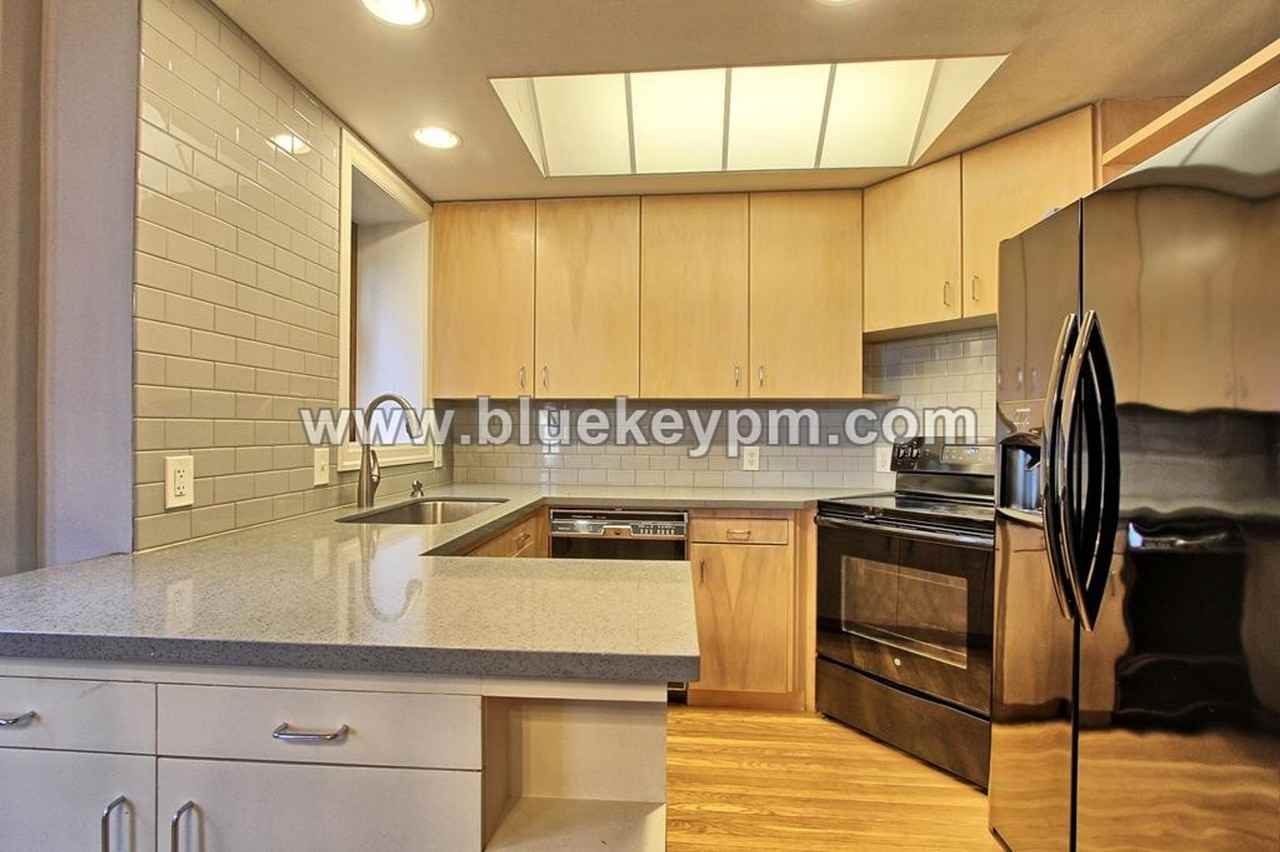 3415 Sw Naito Pkwy - Photo 6 of 12