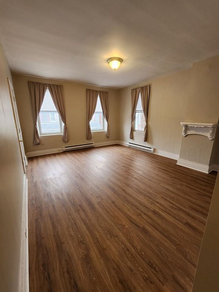 10 N Main St - Photo 6 of 14