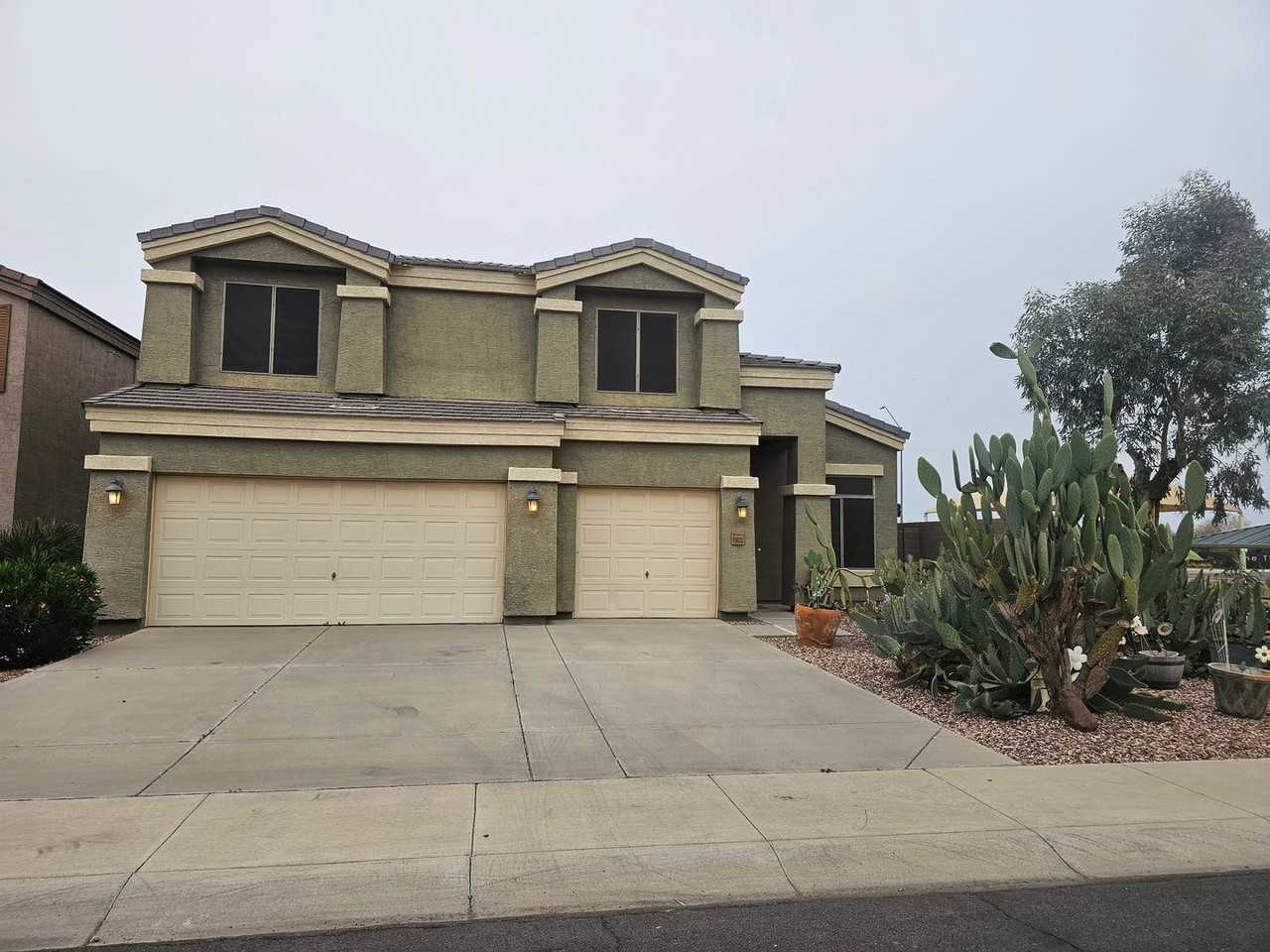 19035 N San Pablo St - Photo 2 of 50