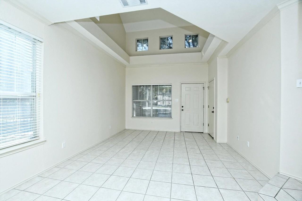 4400 Switch Willo - Photo 4 of 30