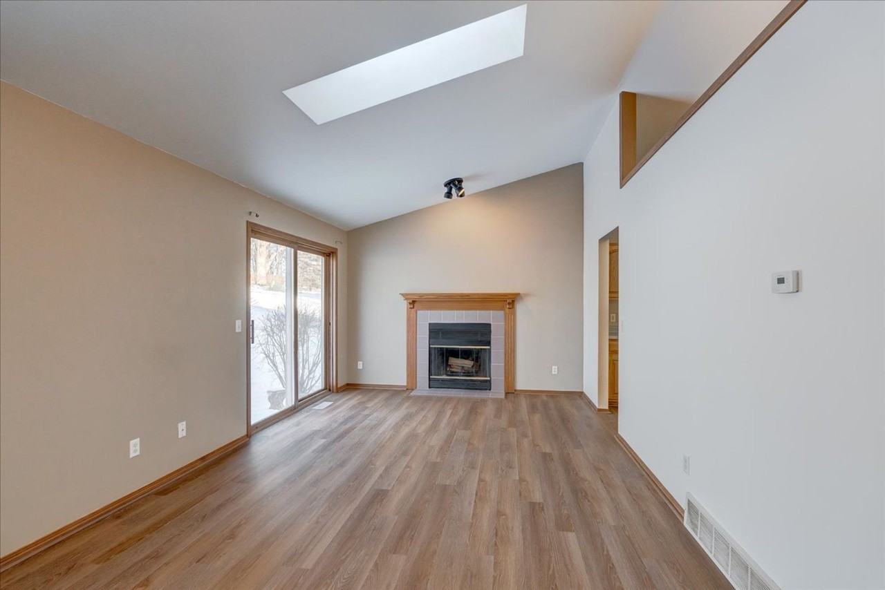 2806 Wentworth Dr - Photo 7 of 35