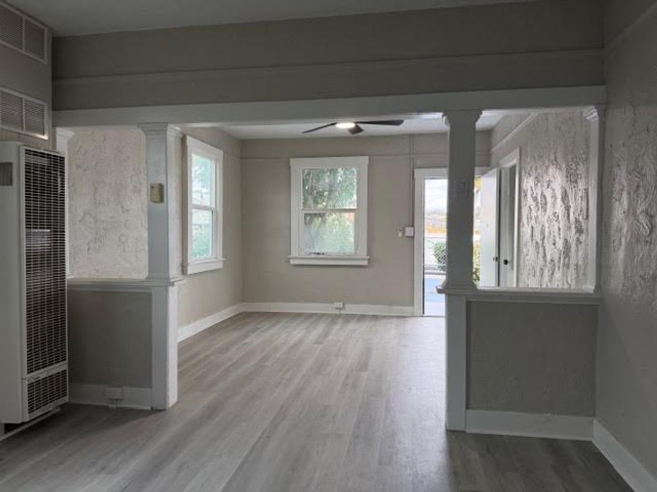 3225 Island Ave - Photo 4 of 9