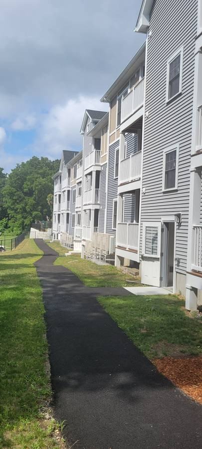 65 Princeton St #422 - Photo 2 of 25