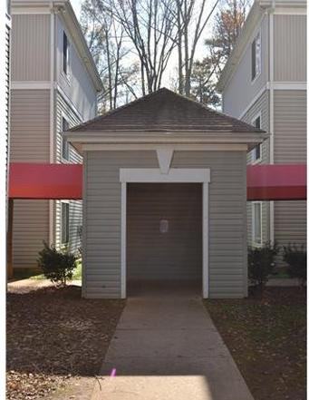 1431 Collegiate Cir - Photo 2 of 21