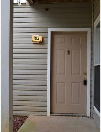 1431 Collegiate Cir - Photo 3 of 21