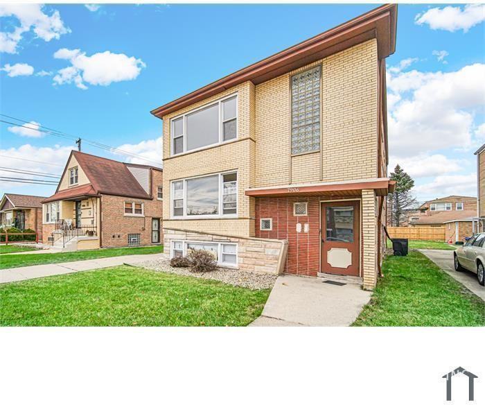 7900 S Whipple St #2 - Photo 2 of 5