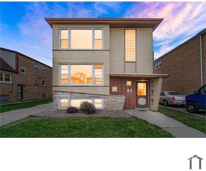 7900 S Whipple St #2 - Photo 3 of 5