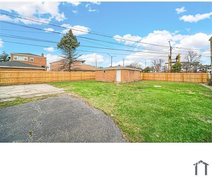 7900 S Whipple St #2 - Photo 4 of 5