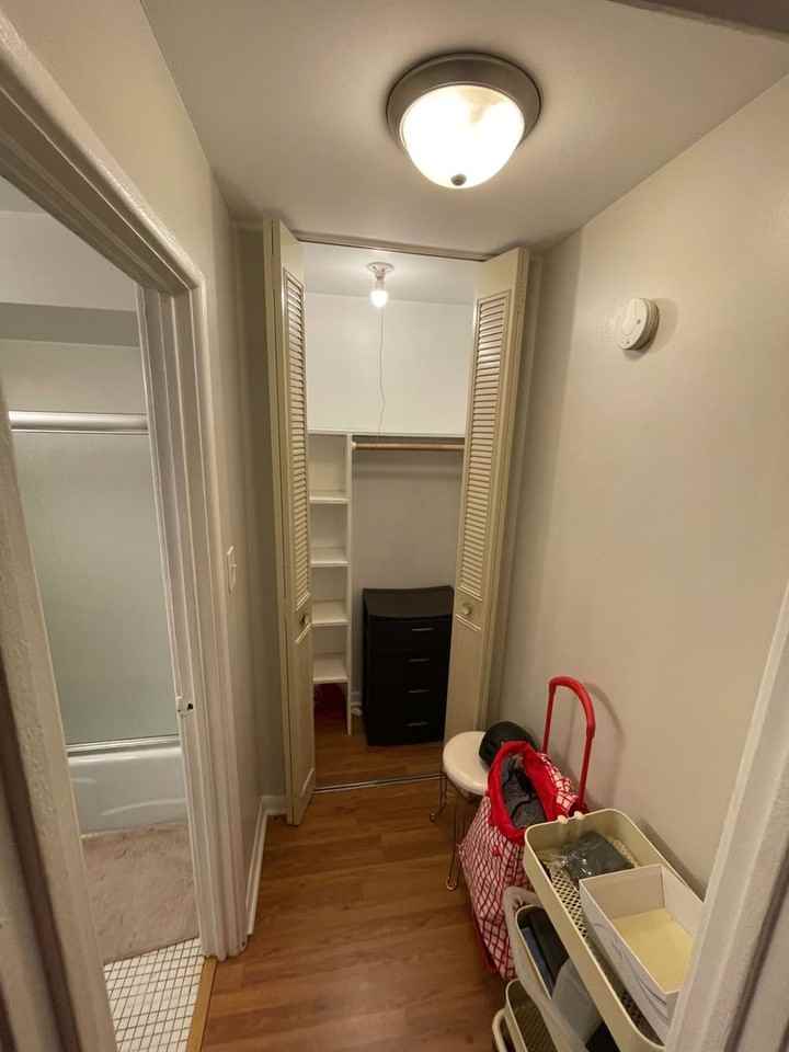 468 West Melrose - Photo 6 of 10