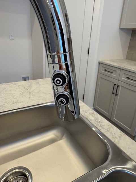 10422 133 Ave #1 - Photo 5 of 29