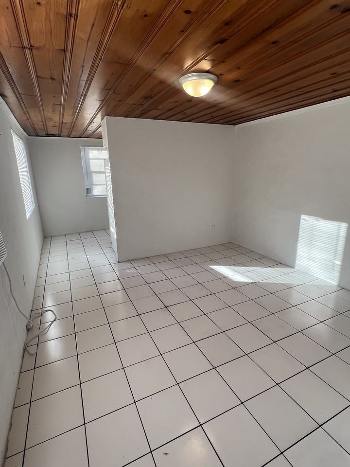 441 Vickers Street - AUnit A #A - Photo 3 of 10