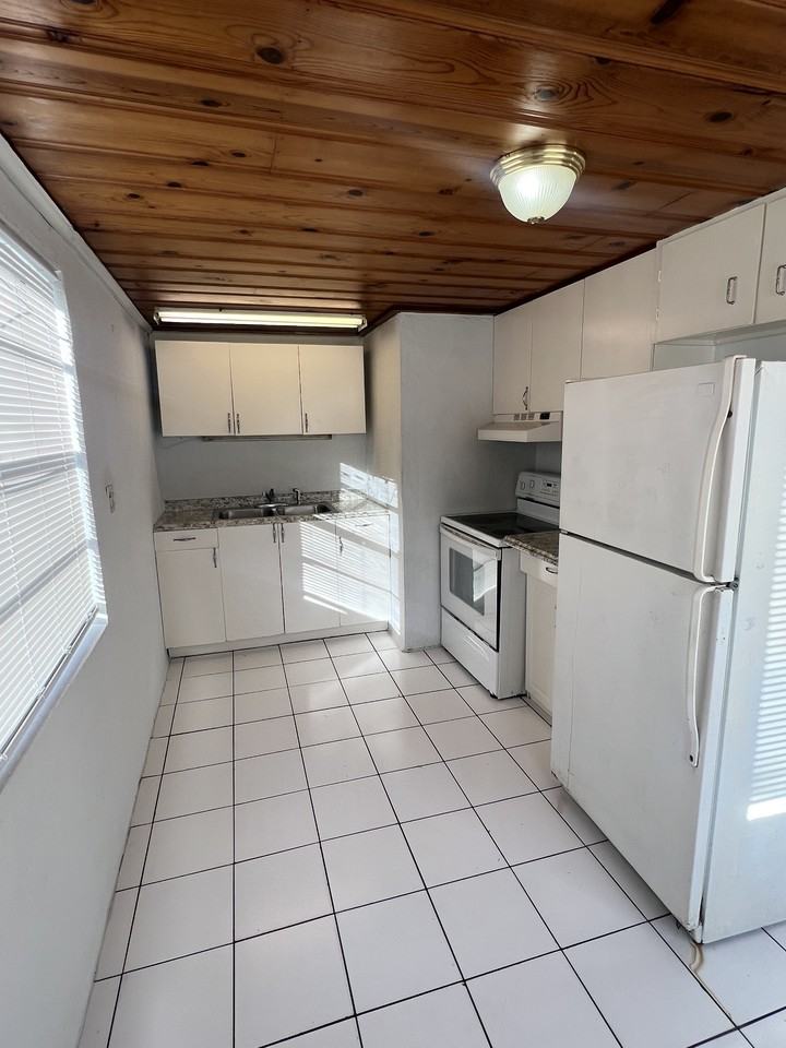 441 Vickers Street - AUnit A #A - Photo 7 of 10