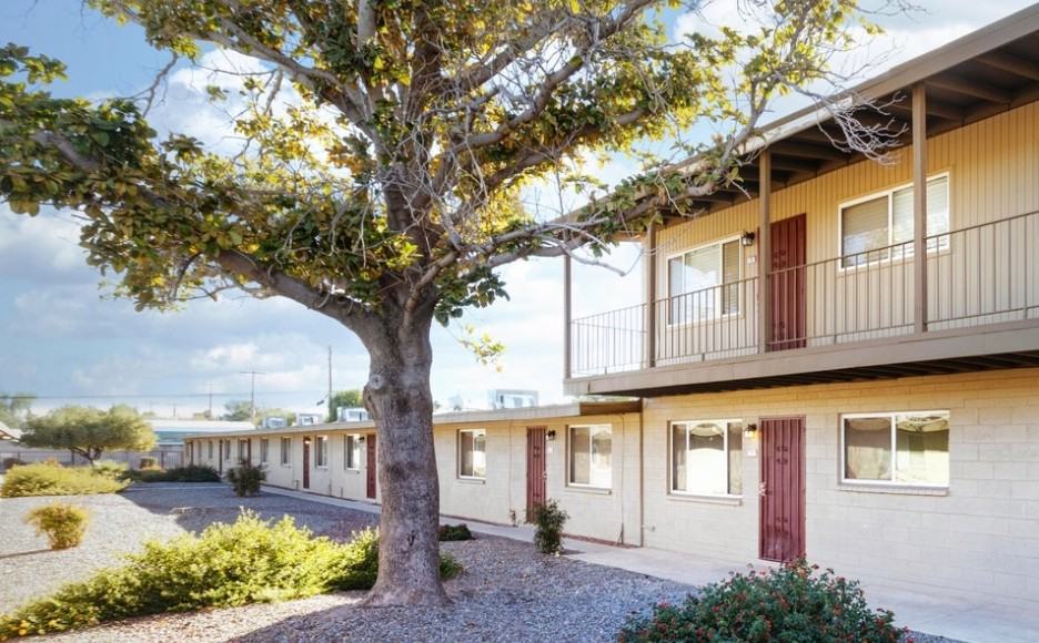 2861 N Columbus Blvd #50