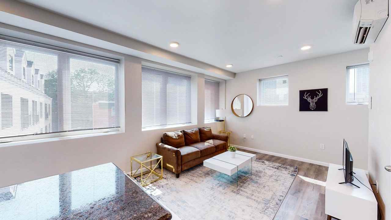 Olive & Court - Photo 4 of 28